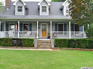 105 Ce Lee Cir, Huntsville, AL 35806