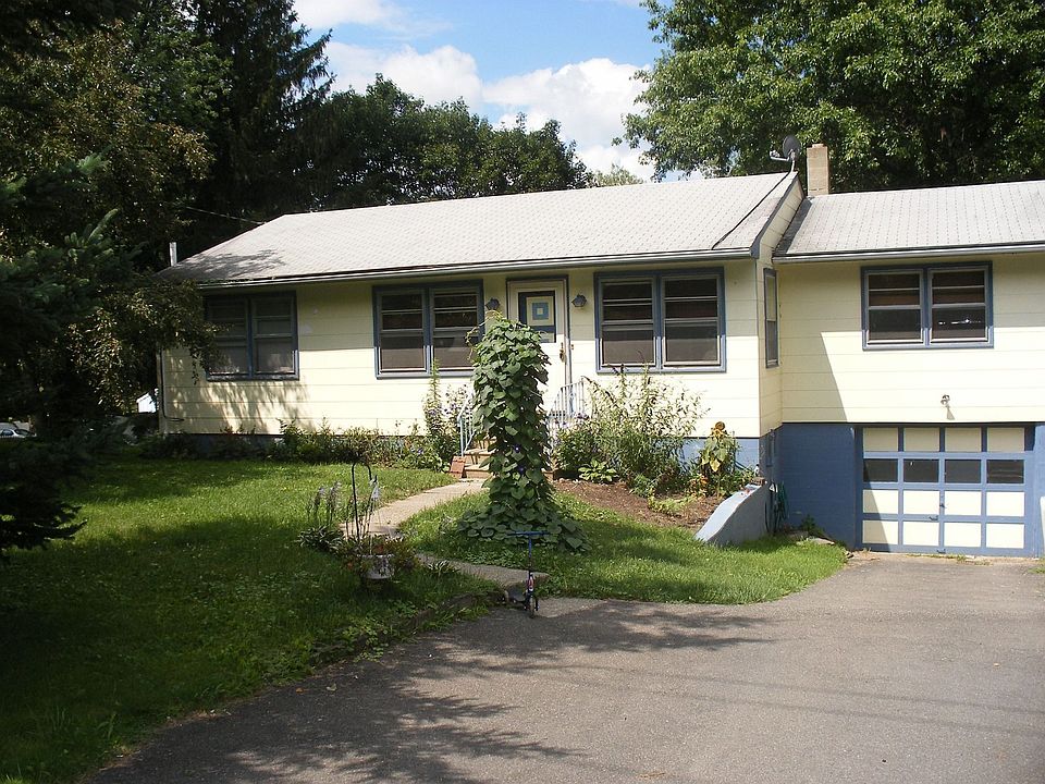 HOUSE FRONT VIEW