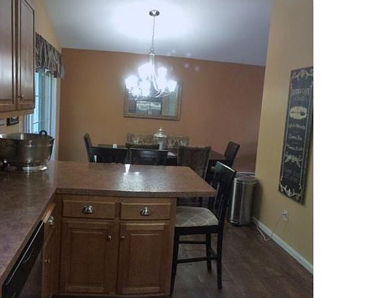 4th image of 31 Linda Ann Dr