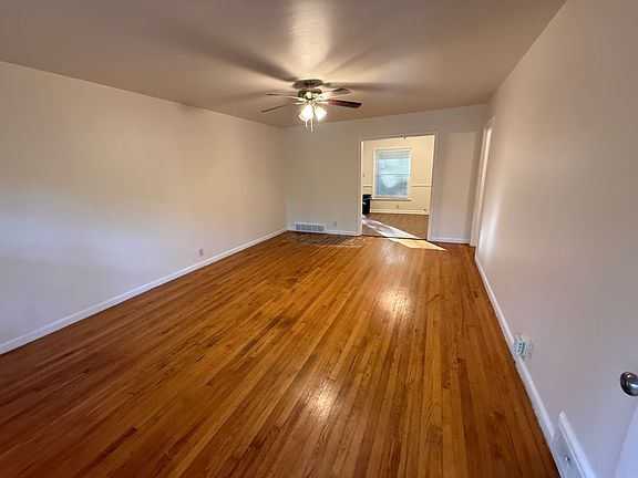 3rd image of 756 Scott Blvd