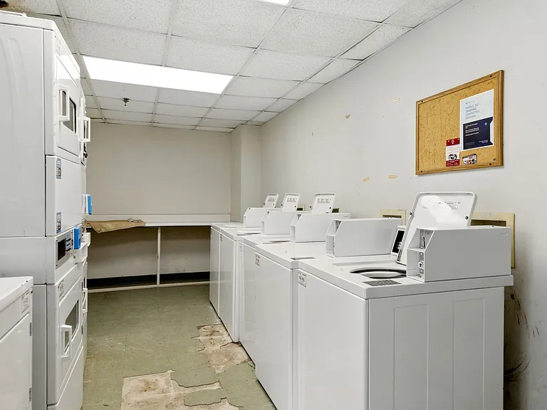 2805 NE Expy NE #B1 — Photo 17