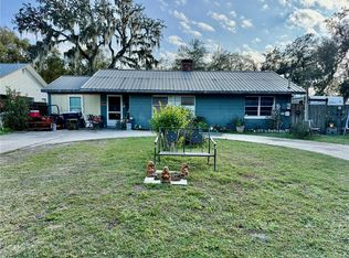 16100 3rd St, Umatilla, FL 32784