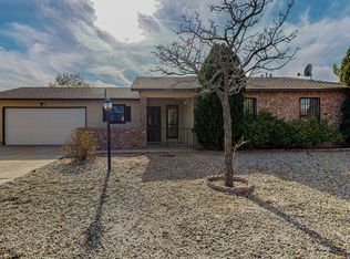576 Golden Ct SE, Rio Rancho, NM 87124