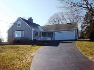 23 Baldwin Rd, Middletown, RI 02842