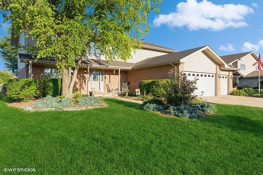 1st image of 19342 Woodfield Ct