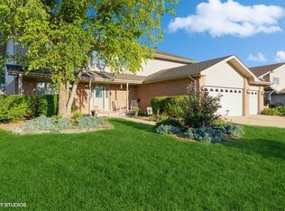 19342 Woodfield Ct, Tinley Park, IL 60487