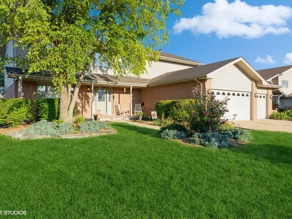 19342 Woodfield Ct, Tinley Park, IL 60487