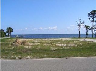 6723 Tidewater Dr, Navarre, FL 32566