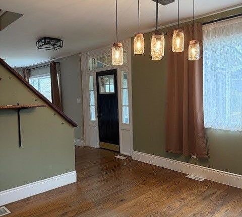5th image of 8558 Centennial Rd