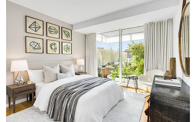 Sold by Douglas Elliman | media 21