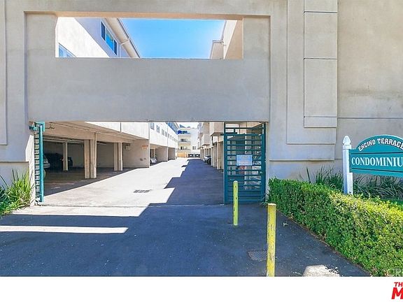 2nd image of 5320 Zelzah Ave APT 109