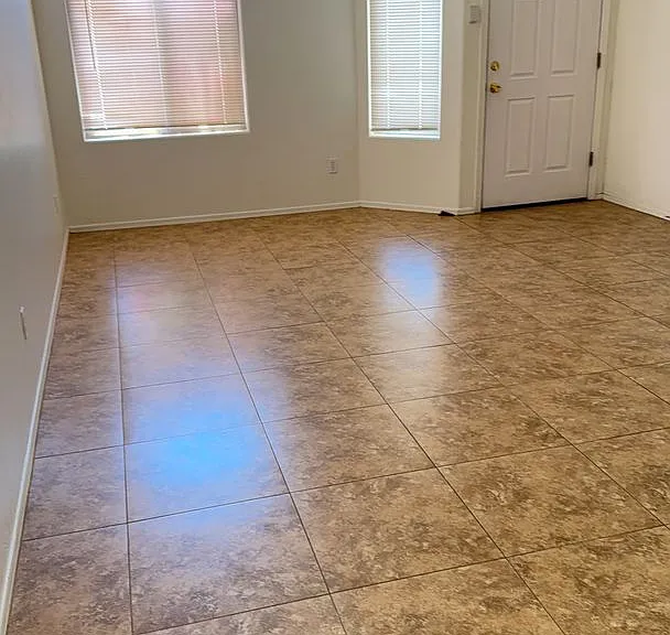570 W Faith Dawn Ct — Photo 3
