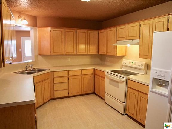 3rd image of 4306 Windcrest Dr