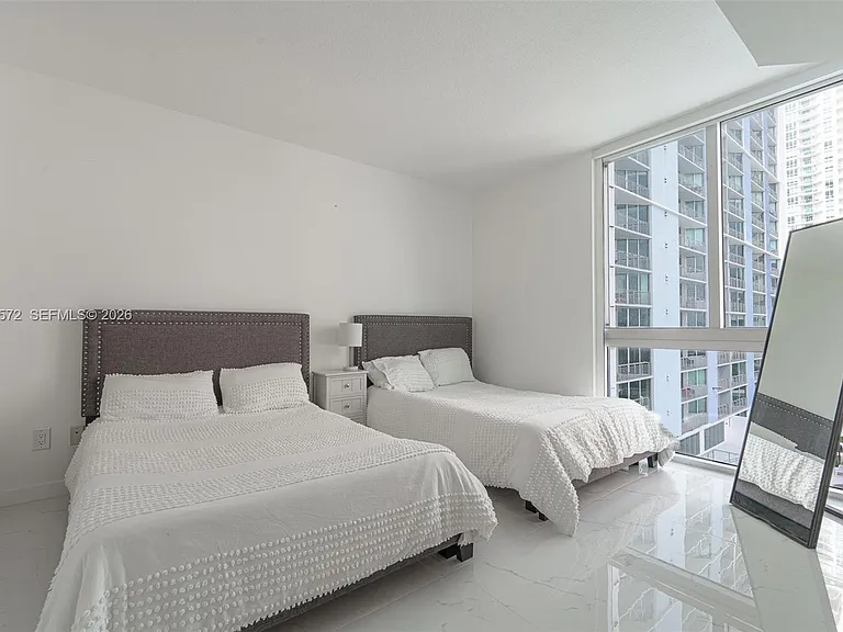 335 Biscayne Blvd #1600 — Photo 14
