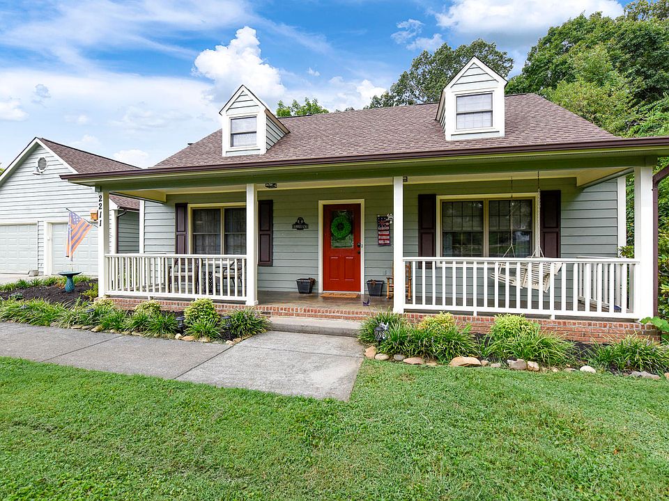 1st image of 2211 Sourwood Ct