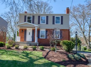112 Conneaut Dr, Pittsburgh, PA 15239
