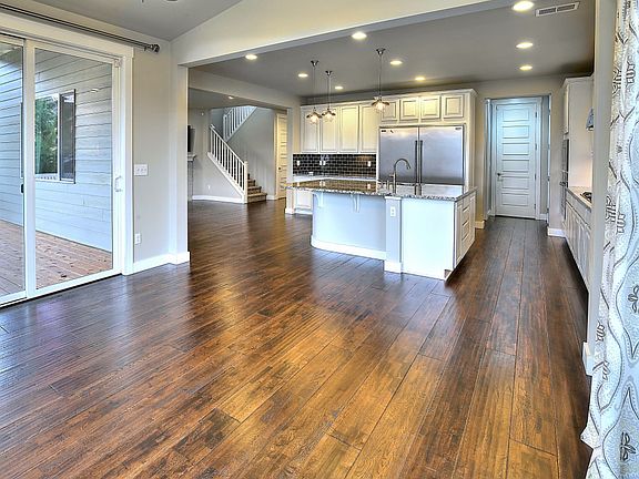 4th image of 22802 79th Avenue Ct E