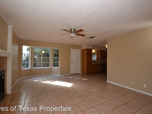 4th image of 2007 Kirksey Dr #A
