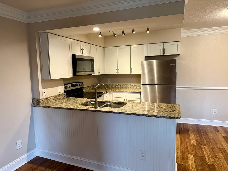 100 Fairway Park Blvd #1812