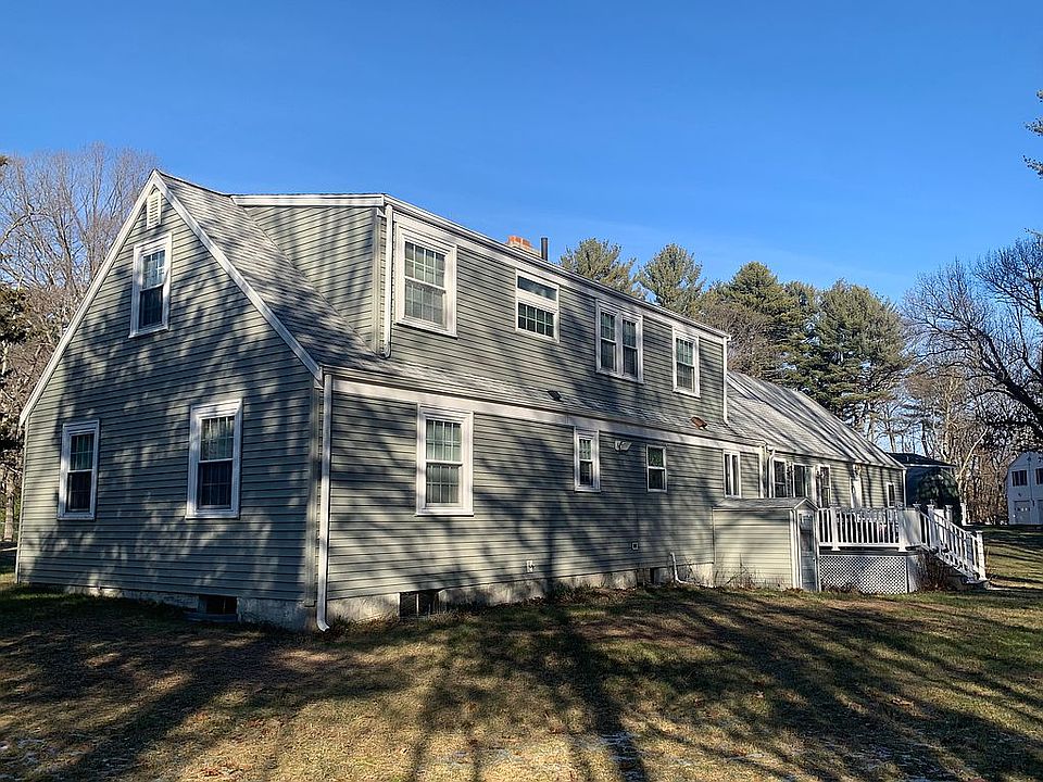 2nd image of 28 Cedar St