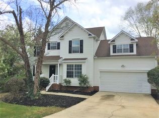 17 Summer Hill Rd, Simpsonville, SC 29681