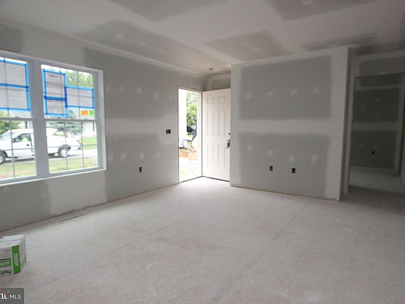 2nd image of 213 2nd St