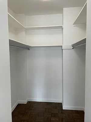 Rented by Solow Realty | media 8