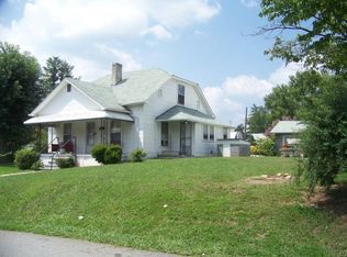 831 State St, Marion, NC 28752