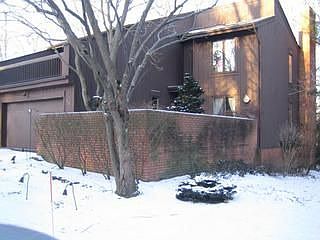 1st image of 944 Trimble Pl