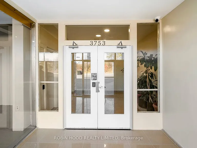 3753 Lake Shore Blvd W #7 — Photo 9