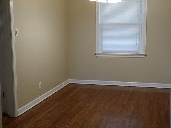 4th image of 9431 Yorktown Dr