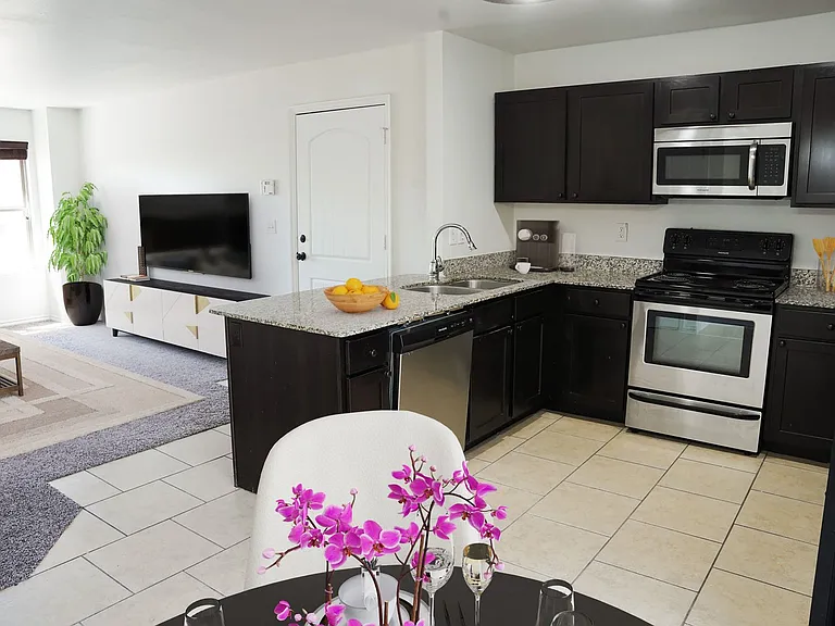 Prairie Breeze Townhomes — Photo 14