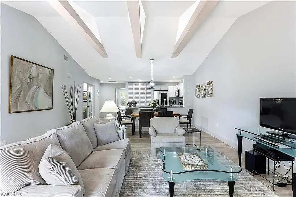 3 bed, 2.0 bath, 1506 sqft, $8,500 — Photo 1