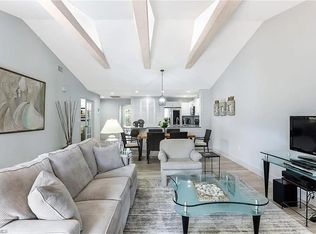 5635 Turtle Bay Dr APT 8, Naples, FL 34108
