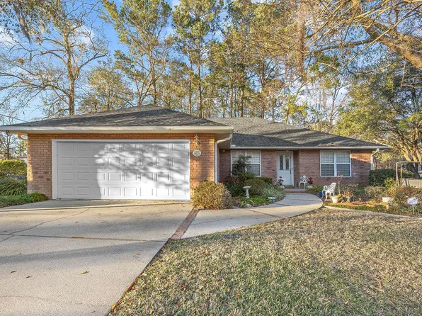 809 SW Summer Breeze Pl, Lake City, FL 32025