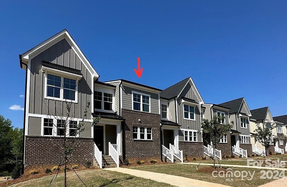 1st image of 120 Glencoe Ln #102