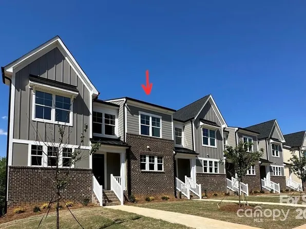 120 Glencoe Ln #102, Mooresville, NC 28117