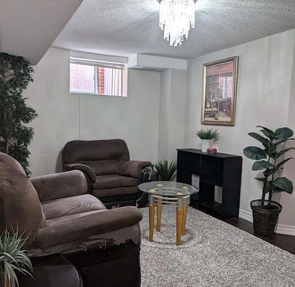 226 Saint Joan Of Arc Ave #BASEMENT — Photo 2