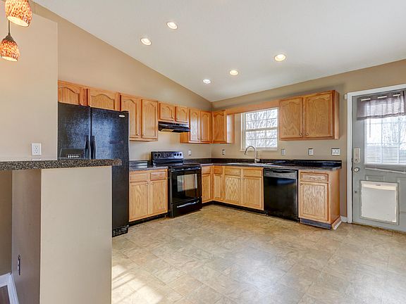 4th image of 206 Atlantic Ave