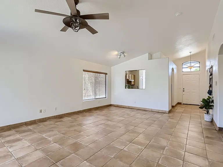 5770 W Seldon Ln — Photo 5