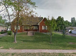 955 E Stanford St, Springfield, MO 65807