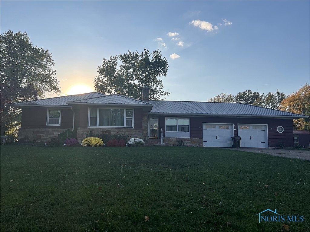 219 S Turkeyfoot Ave, Malinta, OH 43535 Zillow