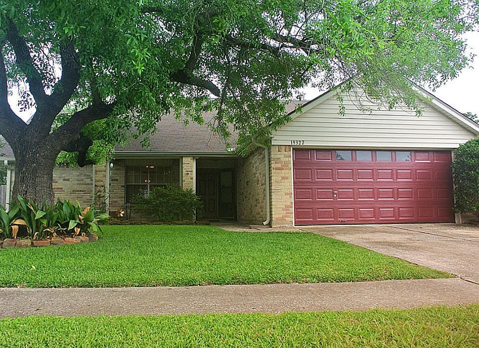 1st image of 19322 Nasworthy Dr