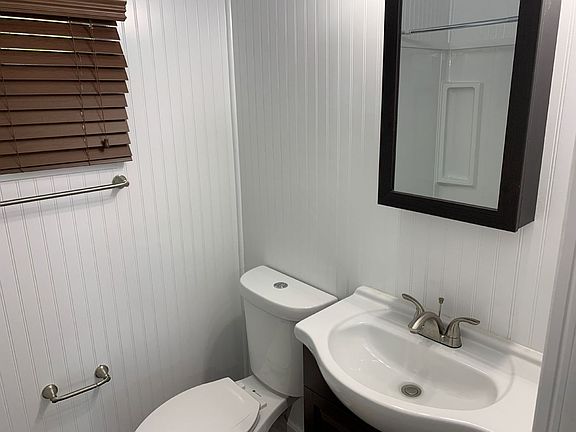 3rd image of 1124 W Park St APT 2