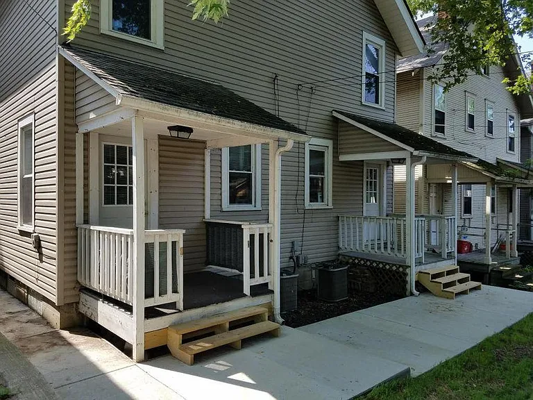 64 W Dodridge St — Photo 4