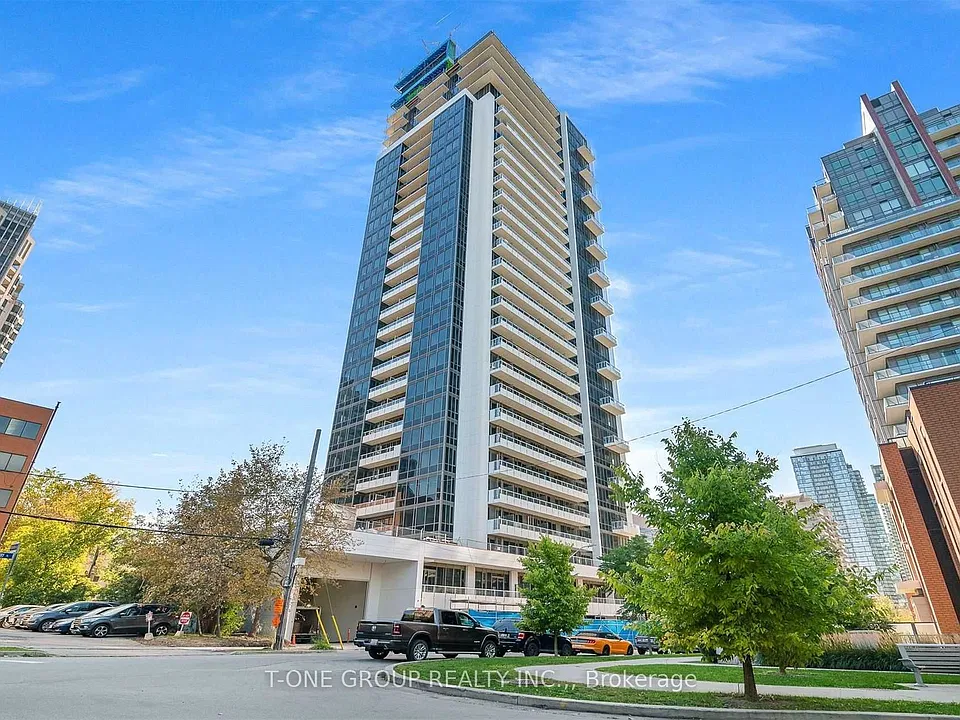 75 Canterbury Pl #Penthouse 107