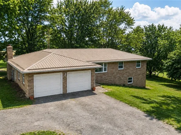 4170 Maplelynn St SW, Canton, OH 44706