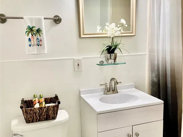 2442 Tusitala St APT 316, Honolulu, HI 96815