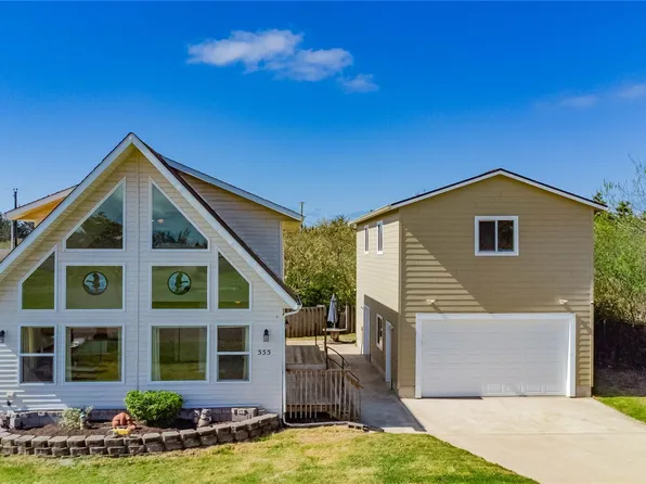 555 Ensign Avenue NW, Ocean Shores, WA 98569