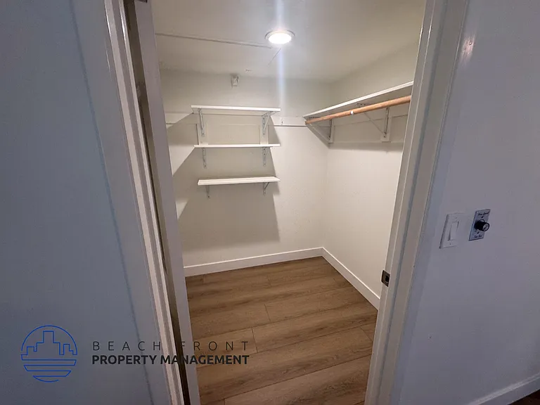 6712 W 86th Pl. — Photo 14